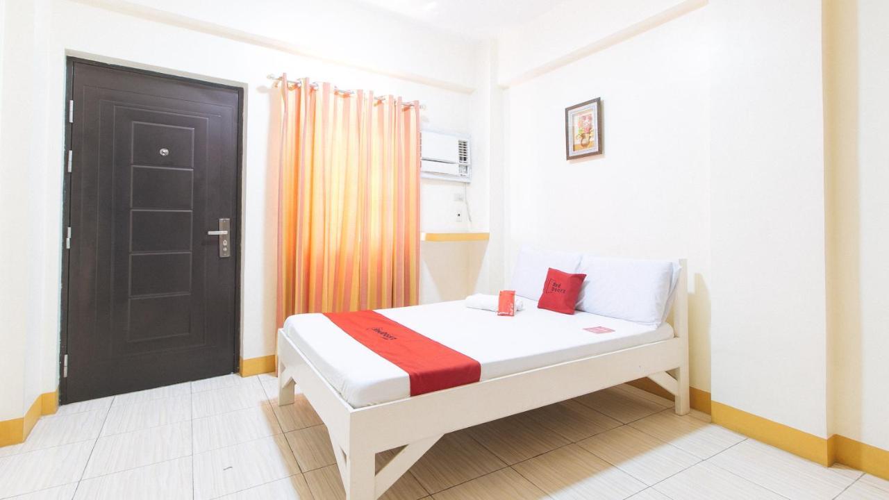 Reddoorz @ Golden Skye Hotel Guagua Extérieur photo