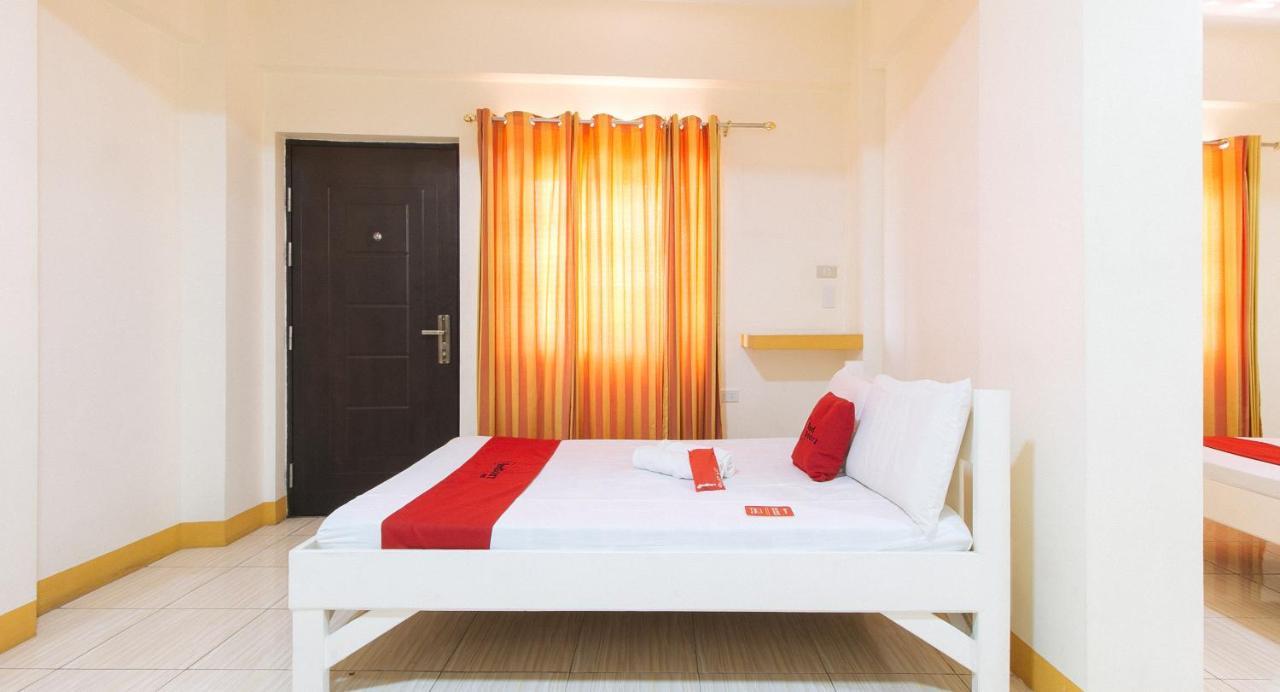 Reddoorz @ Golden Skye Hotel Guagua Extérieur photo